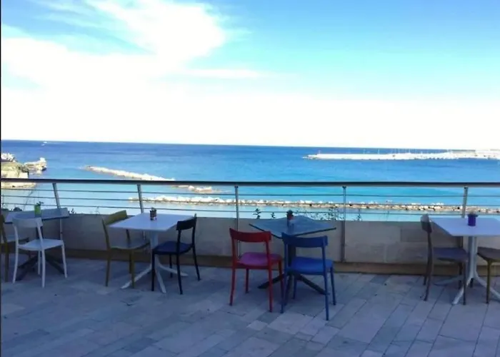 Tommari アパート *